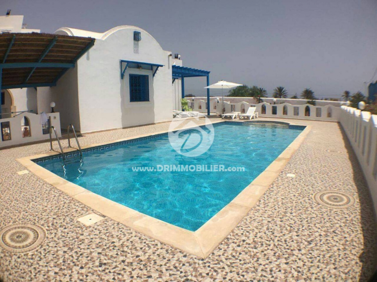 L 145 -                            Vente
                           Villa avec piscine Djerba